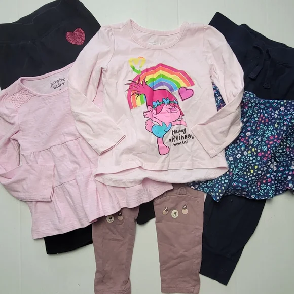 Bundle of Girl's Size 4 / 4t Clothing - Picture 2 of 12